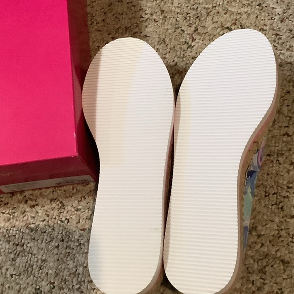 Lilly Pulitzer Saltwater Blue and Pink Marlo Espadrilles, 8.5M - Picture 8 of 10